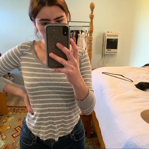 Grey and white striped 3/4 long sleeve